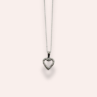 Teli heart necklace