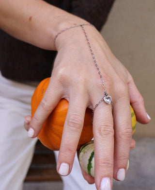 Heartline Hand Chain - Gold