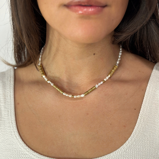 Cleo pearl necklace