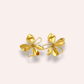 Mai flora studs