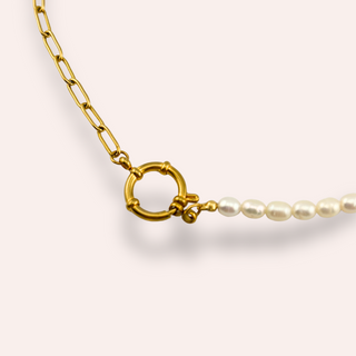 Fay pearl necklace