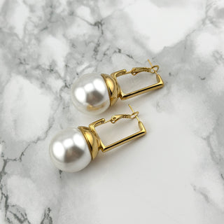 Juna Pearl earrings