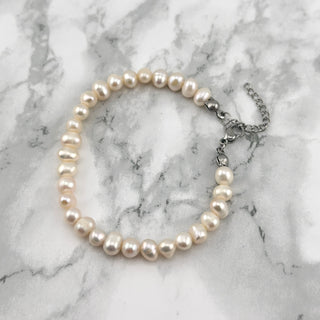 Silver pearl bracelet