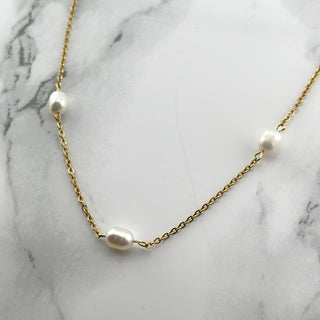 Goyi Pearl Necklace