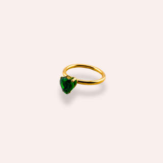 Anillo de corazón verde