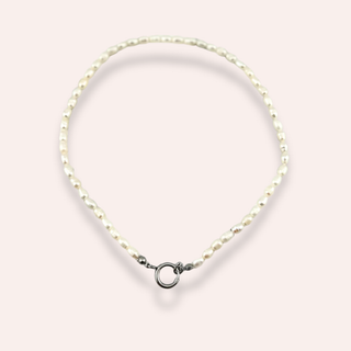 Pearl necklace silver