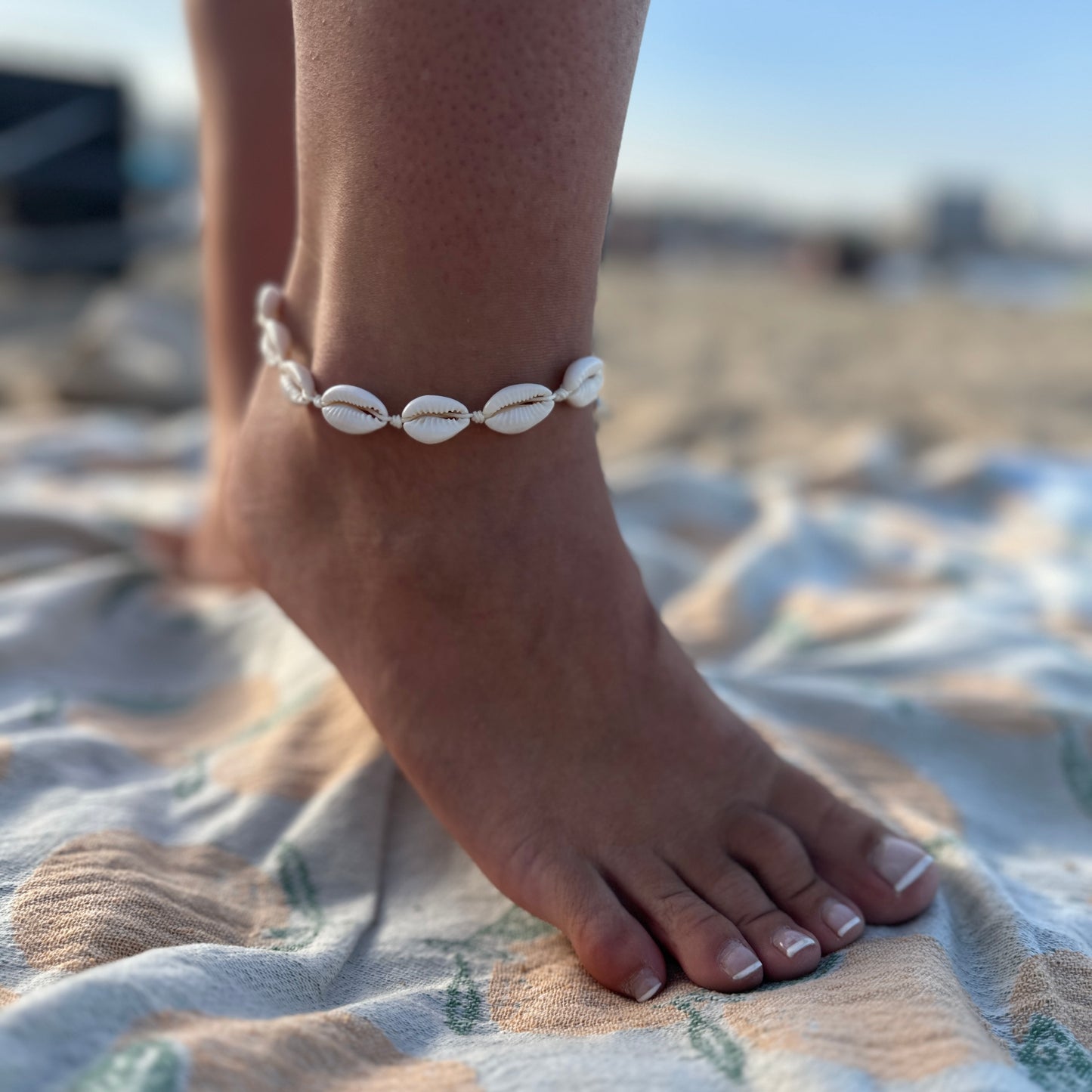 White shell bracelet & anklet