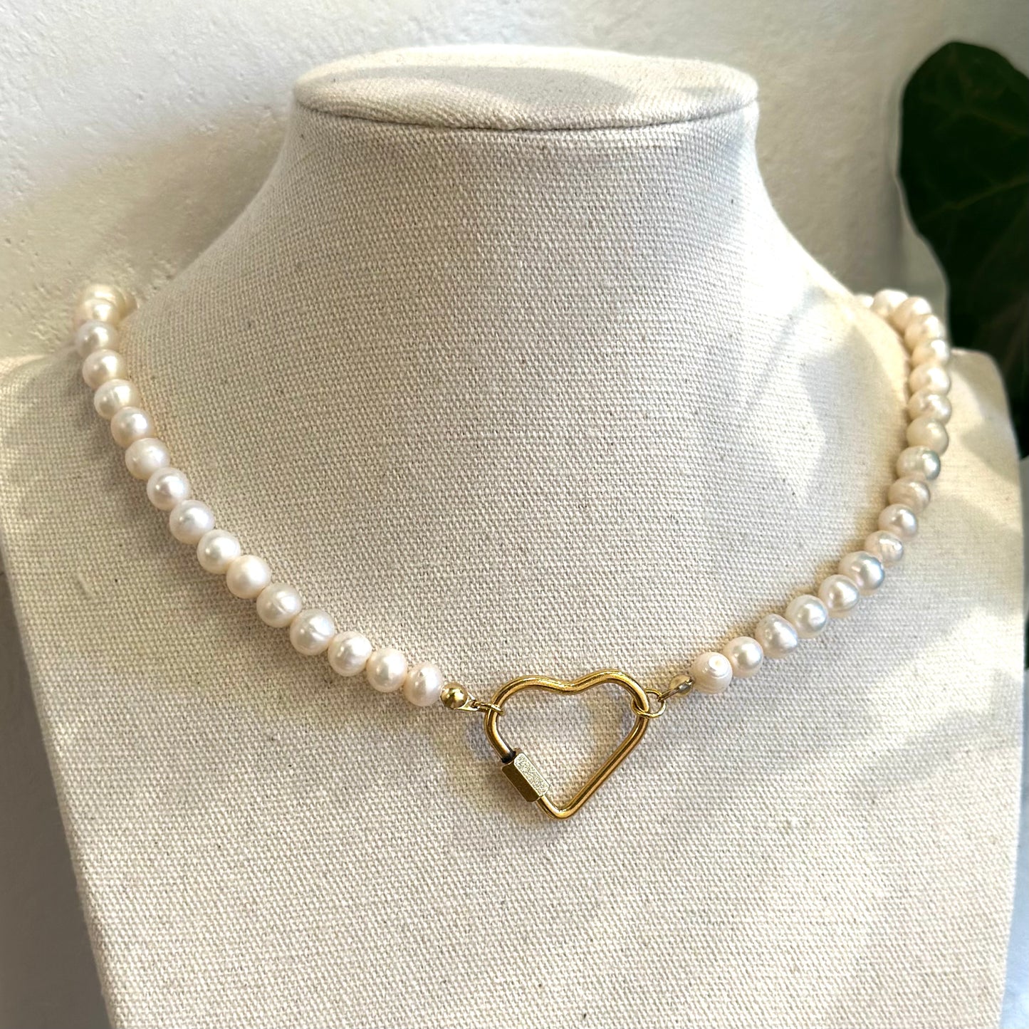 Golden Heart Pearl necklace